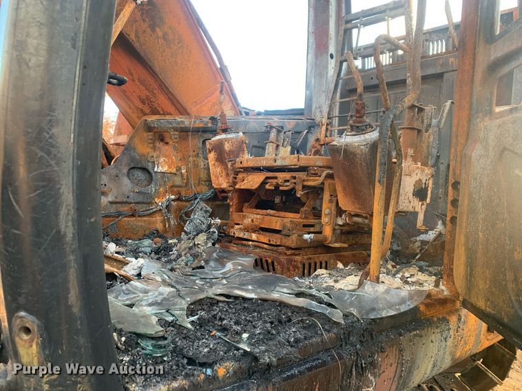 image for item DP8801 2004 Caterpillar 320CL  excavator