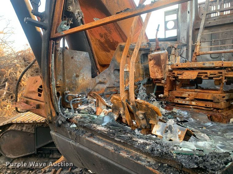 image for item DP8801 2004 Caterpillar 320CL  excavator