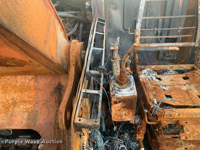 image for item DP8801 2004 Caterpillar 320CL  excavator