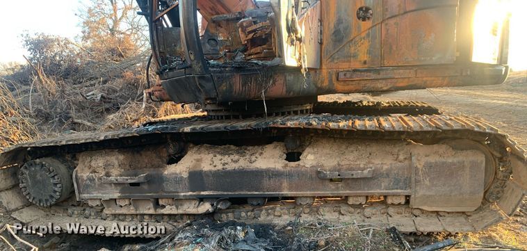 image for item DP8801 2004 Caterpillar 320CL  excavator