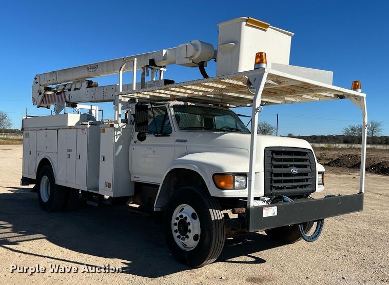 image for item DQ2338 1998 Ford F800  bucket truck