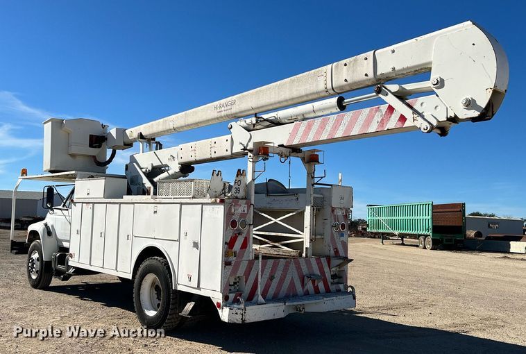 image for item DQ2338 1998 Ford F800  bucket truck