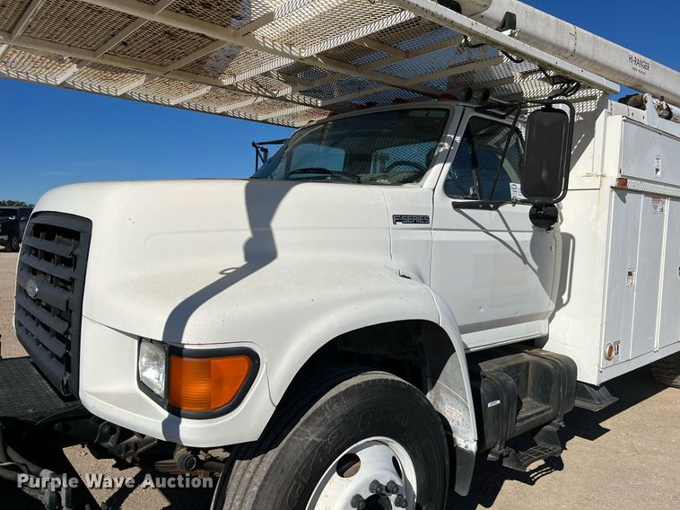 image for item DQ2338 1998 Ford F800  bucket truck