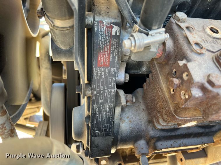 image for item DQ2338 1998 Ford F800  bucket truck