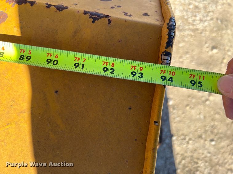 image for item DQ2340 2001 Waldon SM-250  broom