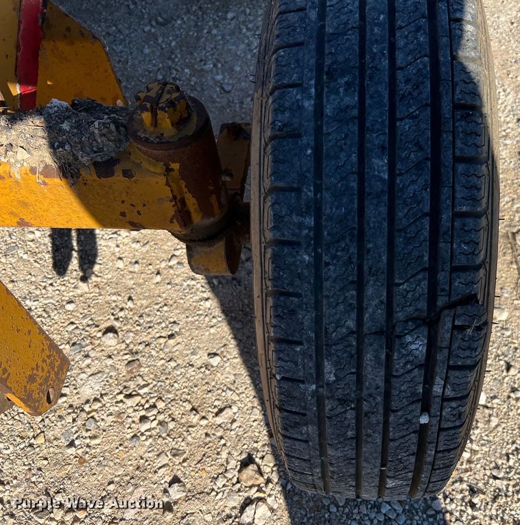 image for item DQ2340 2001 Waldon SM-250  broom