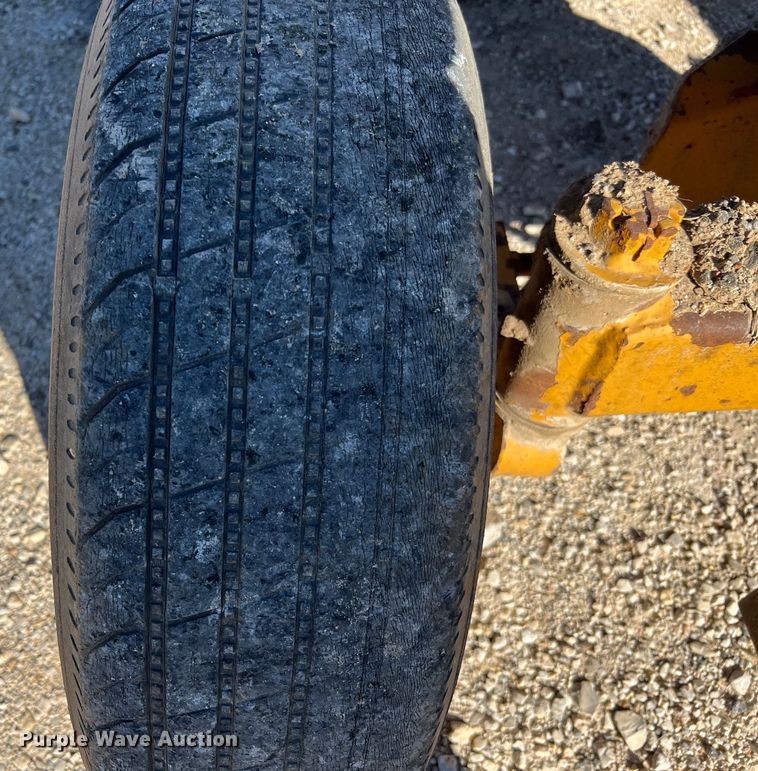 image for item DQ2340 2001 Waldon SM-250  broom