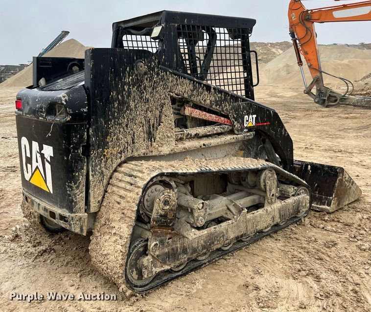 image for item DQ2345 2006 Caterpillar 277B  tracked skid steer loader