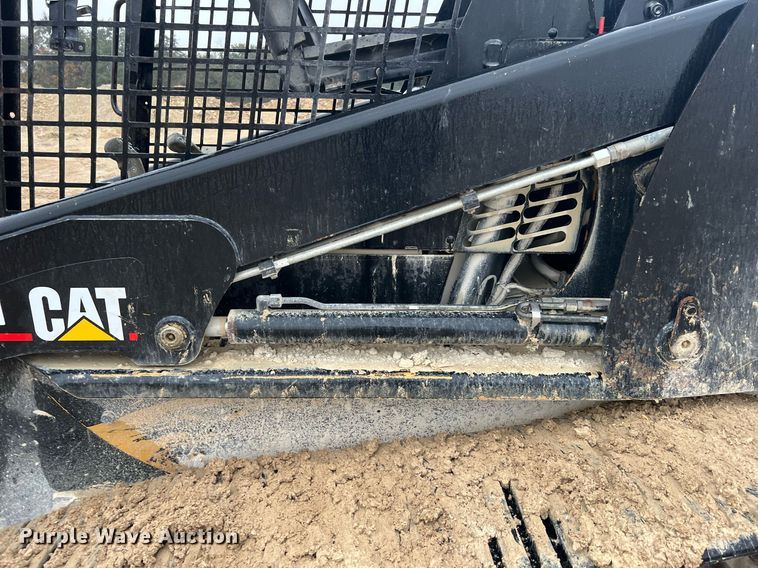 image for item DQ2345 2006 Caterpillar 277B  tracked skid steer loader