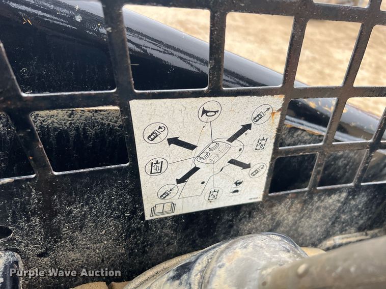 image for item DQ2345 2006 Caterpillar 277B  tracked skid steer loader