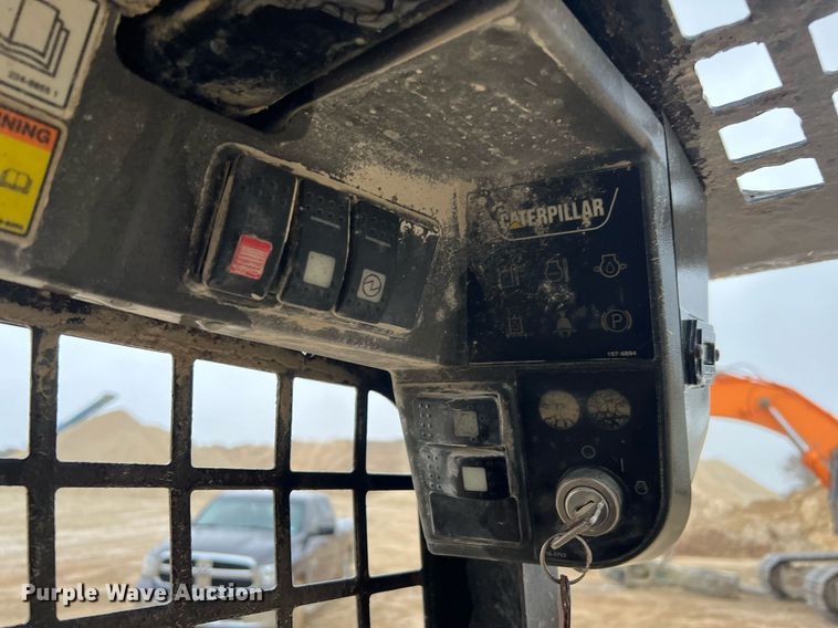 image for item DQ2345 2006 Caterpillar 277B  tracked skid steer loader