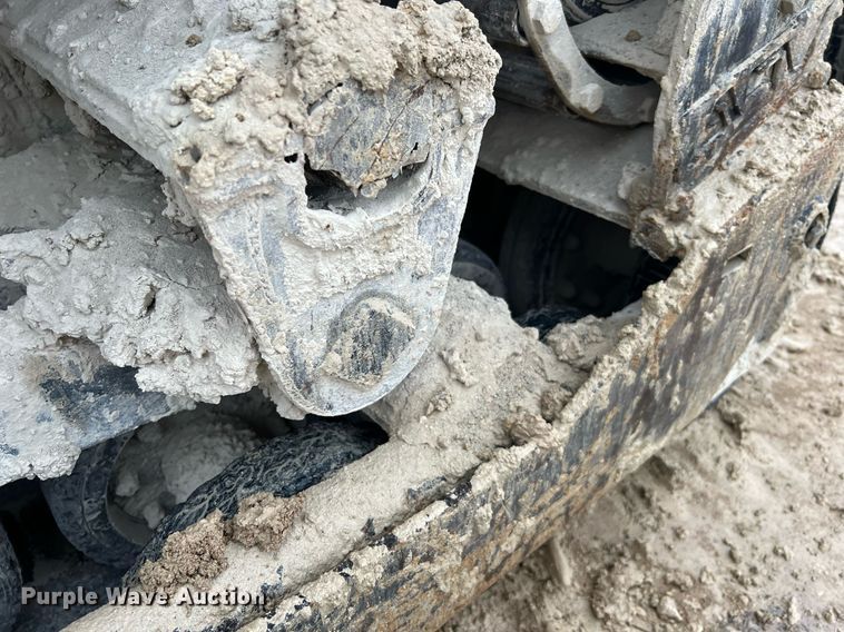 image for item DQ2345 2006 Caterpillar 277B  tracked skid steer loader