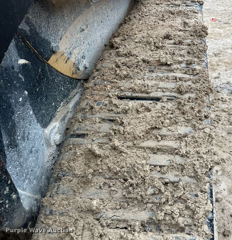 image for item DQ2345 2006 Caterpillar 277B  tracked skid steer loader