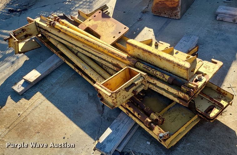 image for item DR7850 CMI PS-150  placer spreader