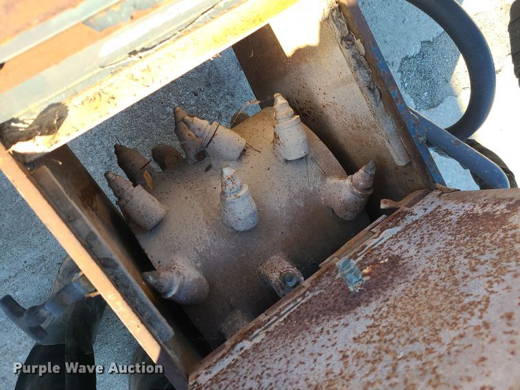 image for item DR7854 Melroe  skid steer cold planer