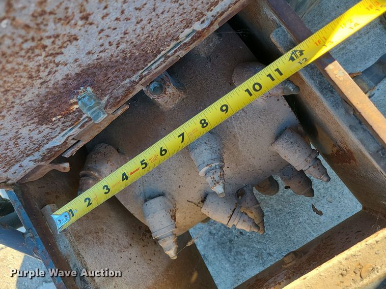 image for item DR7854 Melroe  skid steer cold planer