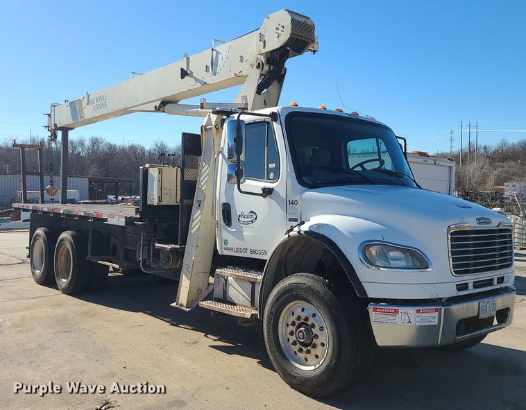 image for item DR7856 2007 Freightliner Business Class M2  crane truck