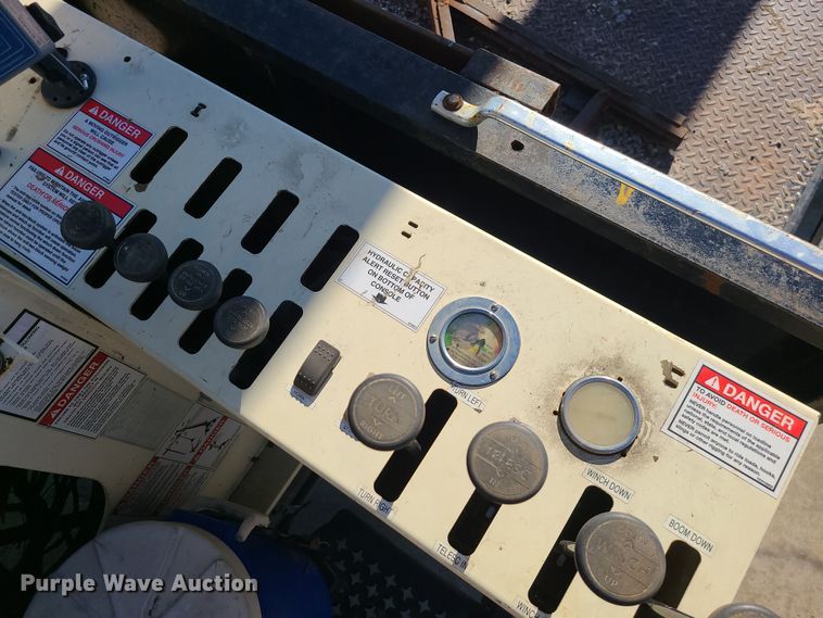 image for item DR7856 2007 Freightliner Business Class M2  crane truck