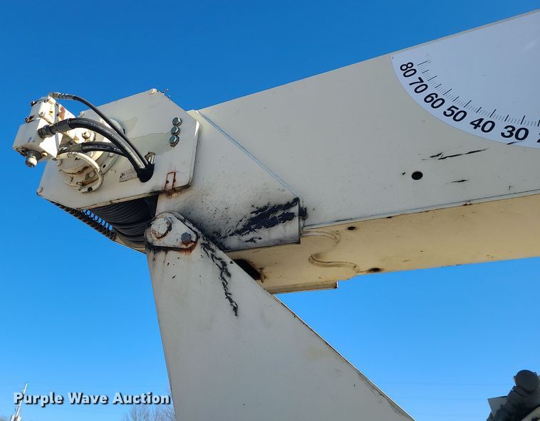 image for item DR7856 2007 Freightliner Business Class M2  crane truck