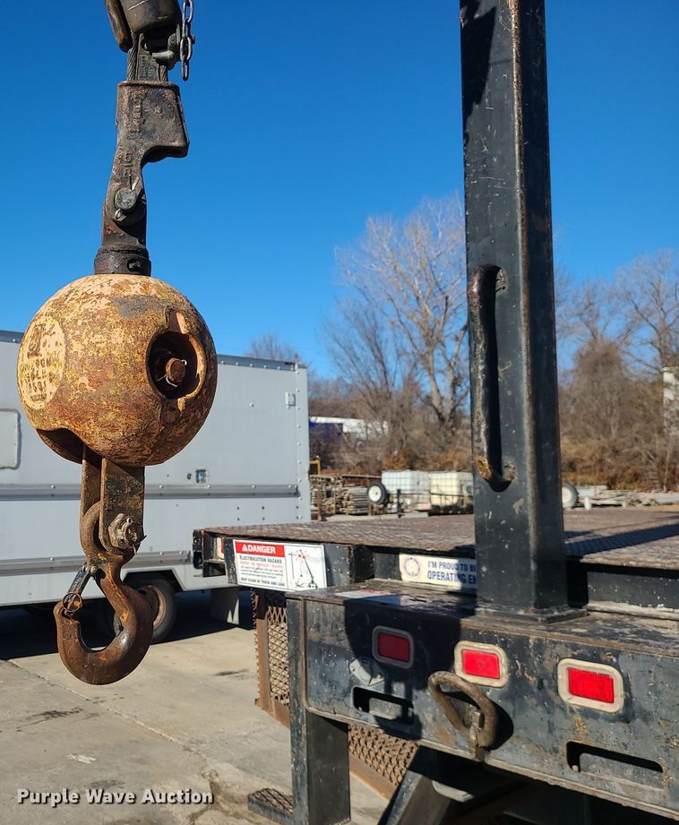 image for item DR7856 2007 Freightliner Business Class M2  crane truck