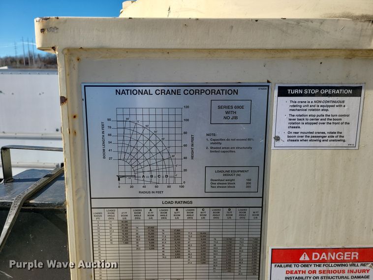 image for item DR7856 2007 Freightliner Business Class M2  crane truck