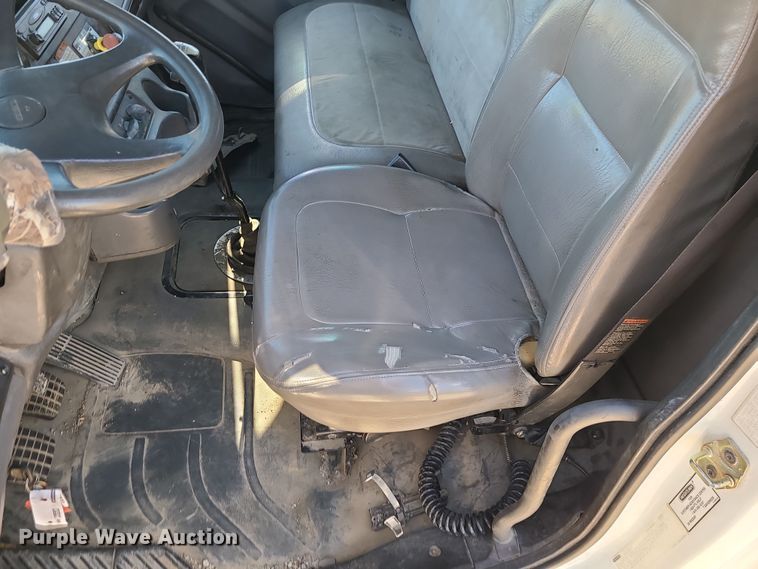 image for item DR7856 2007 Freightliner Business Class M2  crane truck