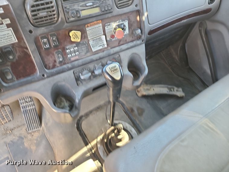 image for item DR7856 2007 Freightliner Business Class M2  crane truck