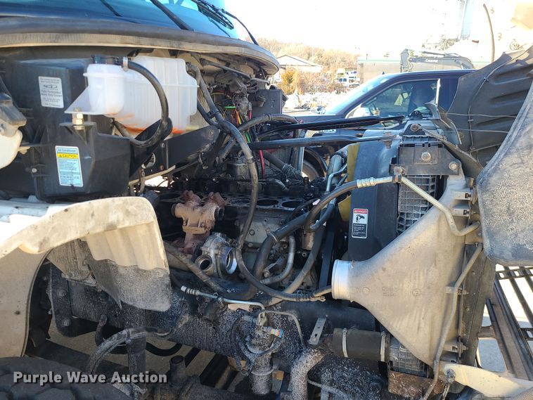 image for item DR7856 2007 Freightliner Business Class M2  crane truck