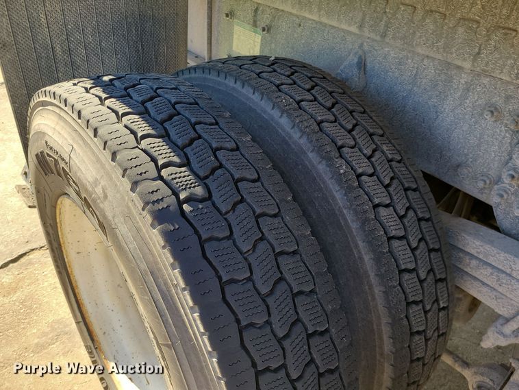 image for item DR7856 2007 Freightliner Business Class M2  crane truck