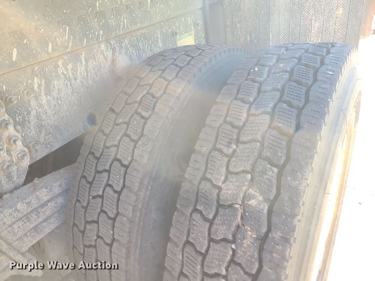 image for item DR7856 2007 Freightliner Business Class M2  crane truck