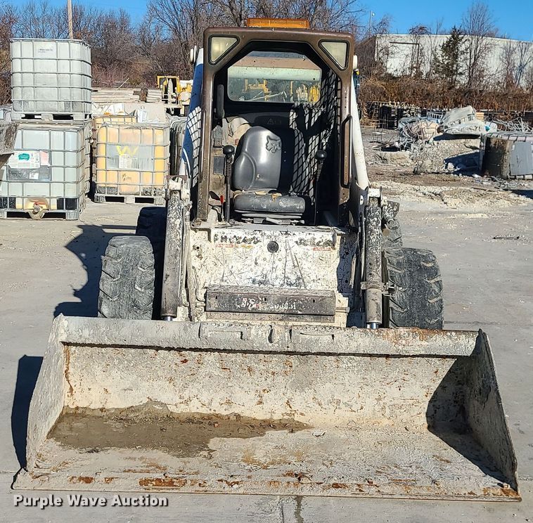 image for item DR7857 2002 Bobcat 873  skid steer loader
