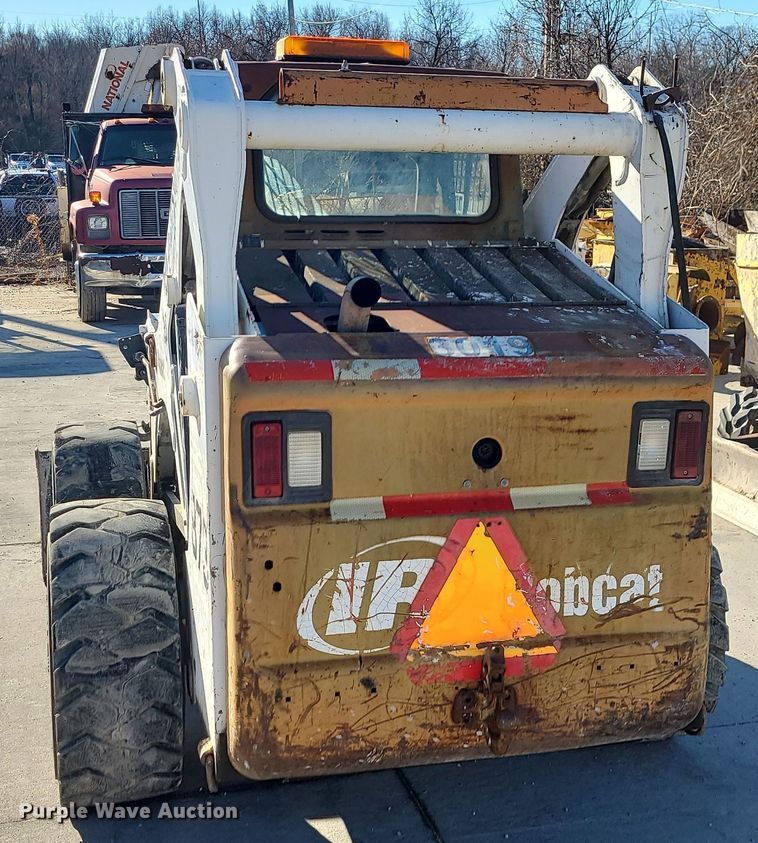 image for item DR7857 2002 Bobcat 873  skid steer loader