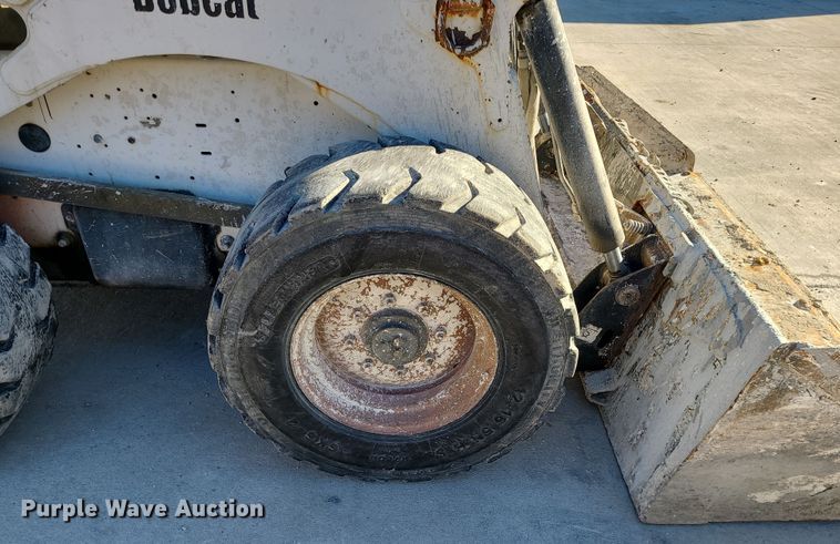 image for item DR7857 2002 Bobcat 873  skid steer loader