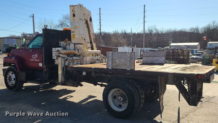 image for item DR7858 1995 GMC TopKick  crane truck