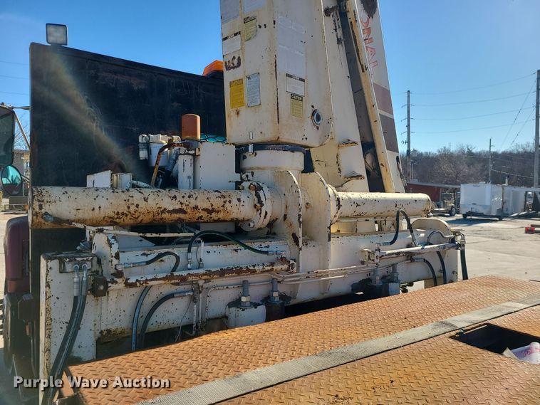 image for item DR7858 1995 GMC TopKick  crane truck