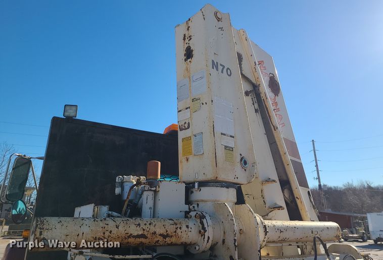 image for item DR7858 1995 GMC TopKick  crane truck