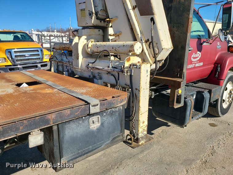 image for item DR7858 1995 GMC TopKick  crane truck