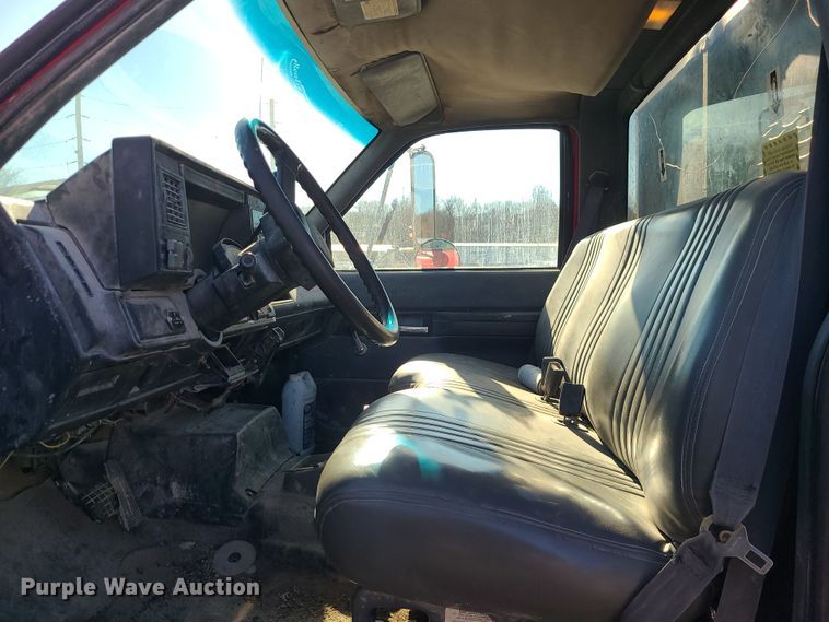 image for item DR7858 1995 GMC TopKick  crane truck