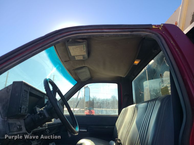 image for item DR7858 1995 GMC TopKick  crane truck