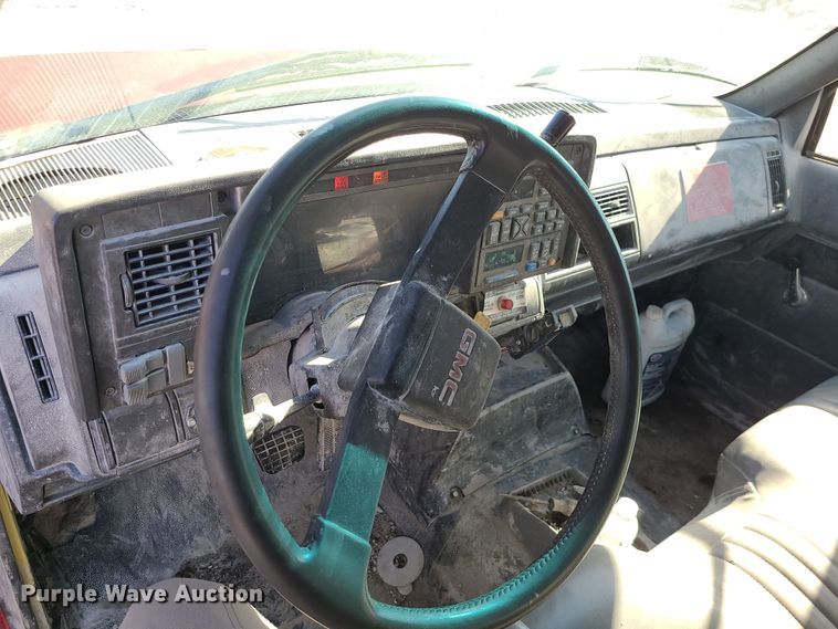 image for item DR7858 1995 GMC TopKick  crane truck