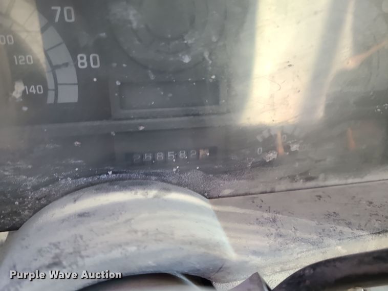 image for item DR7858 1995 GMC TopKick  crane truck