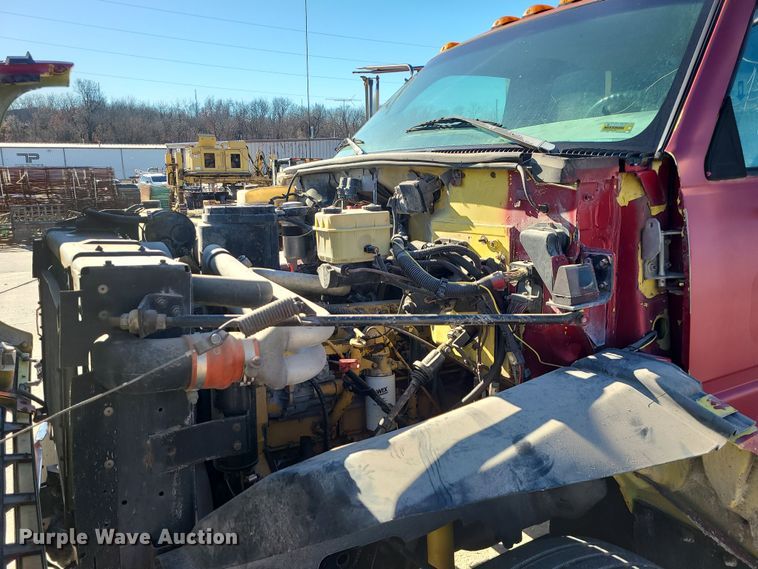 image for item DR7858 1995 GMC TopKick  crane truck