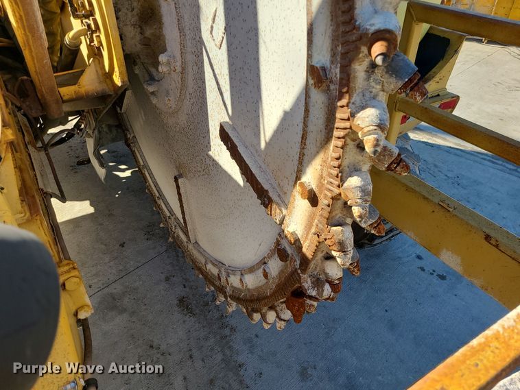 image for item DR7859 1985 Vermeer CC-90  rock saw