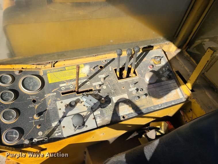 image for item DR7859 1985 Vermeer CC-90  rock saw