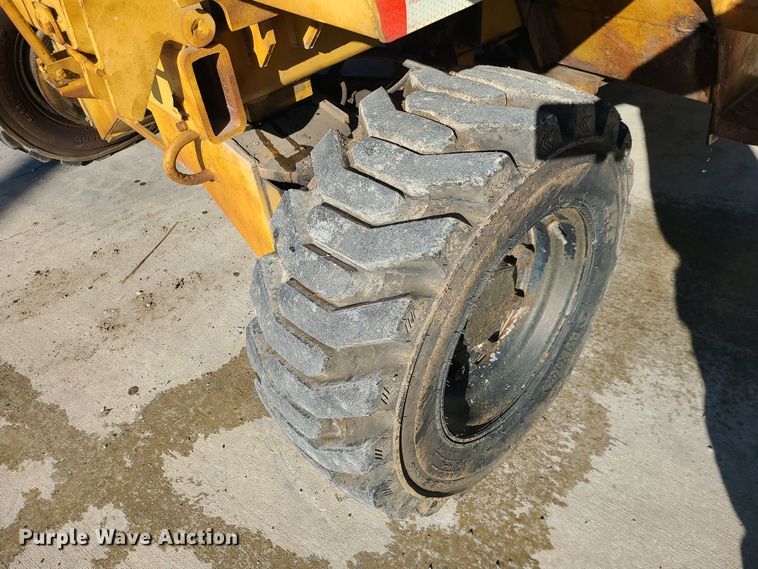 image for item DR7859 1985 Vermeer CC-90  rock saw