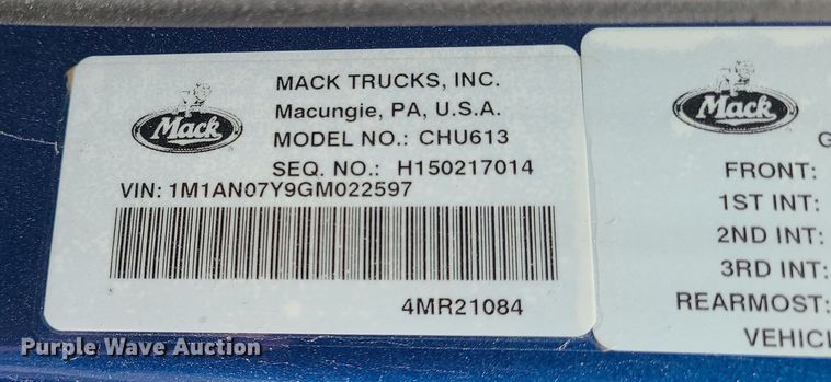 image for item DR7865 2016 Mack CHU613  semi truck