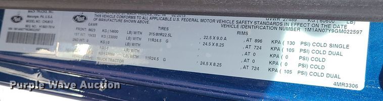 image for item DR7865 2016 Mack CHU613  semi truck