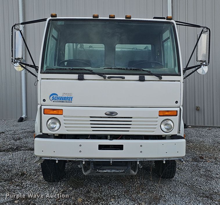 image for item DS5724 2007 Sterling SC8000  street sweeper truck