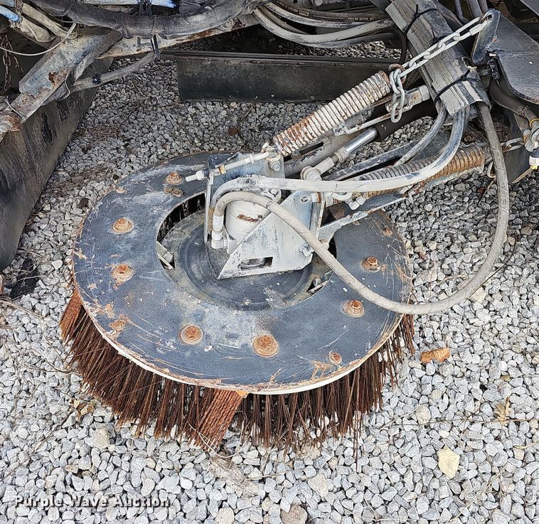 image for item DS5724 2007 Sterling SC8000  street sweeper truck