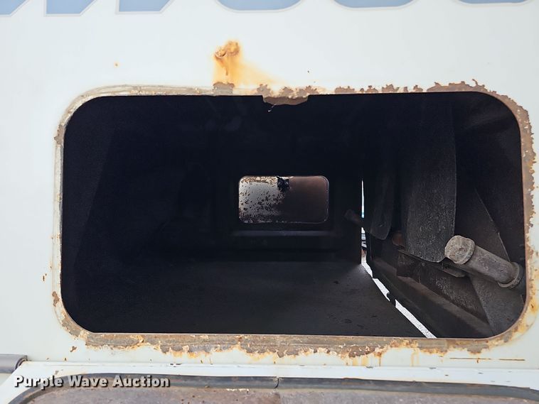 image for item DS5724 2007 Sterling SC8000  street sweeper truck